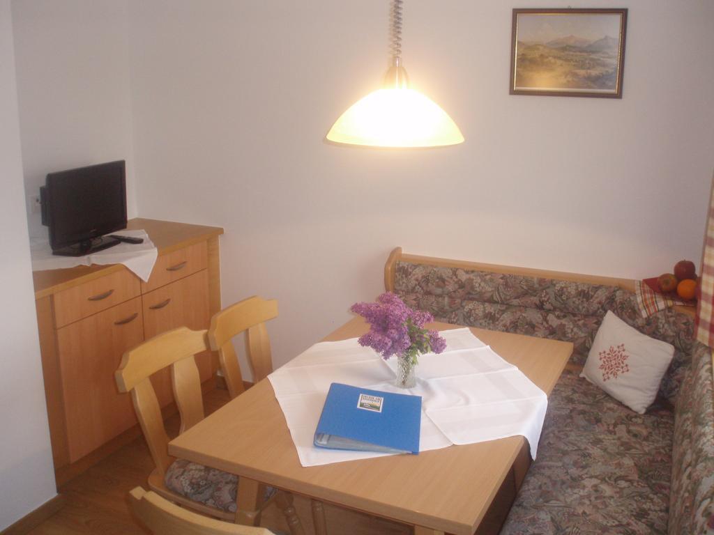 Karnerhof Apartment Mariapfarr Bagian luar foto